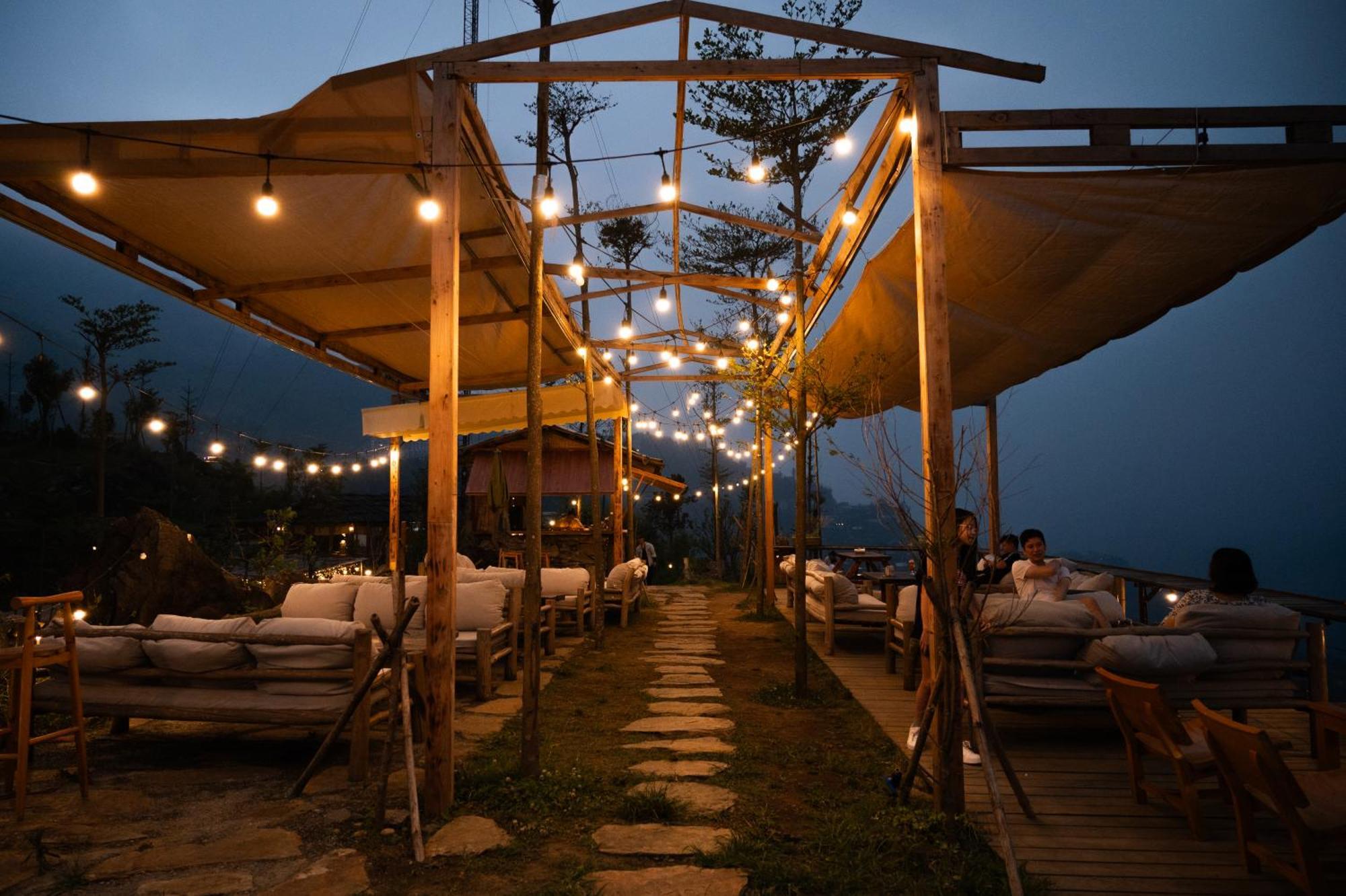 Phansi - Glamping, View Point 360, Bar & Bbq ซาปา ภายนอก รูปภาพ