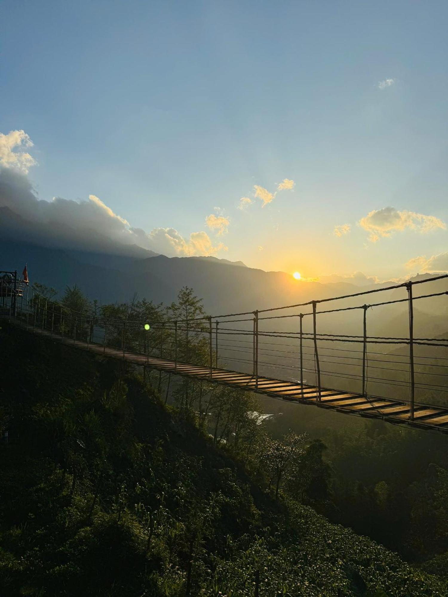 Phansi - Glamping, View Point 360, Bar & Bbq ซาปา ภายนอก รูปภาพ