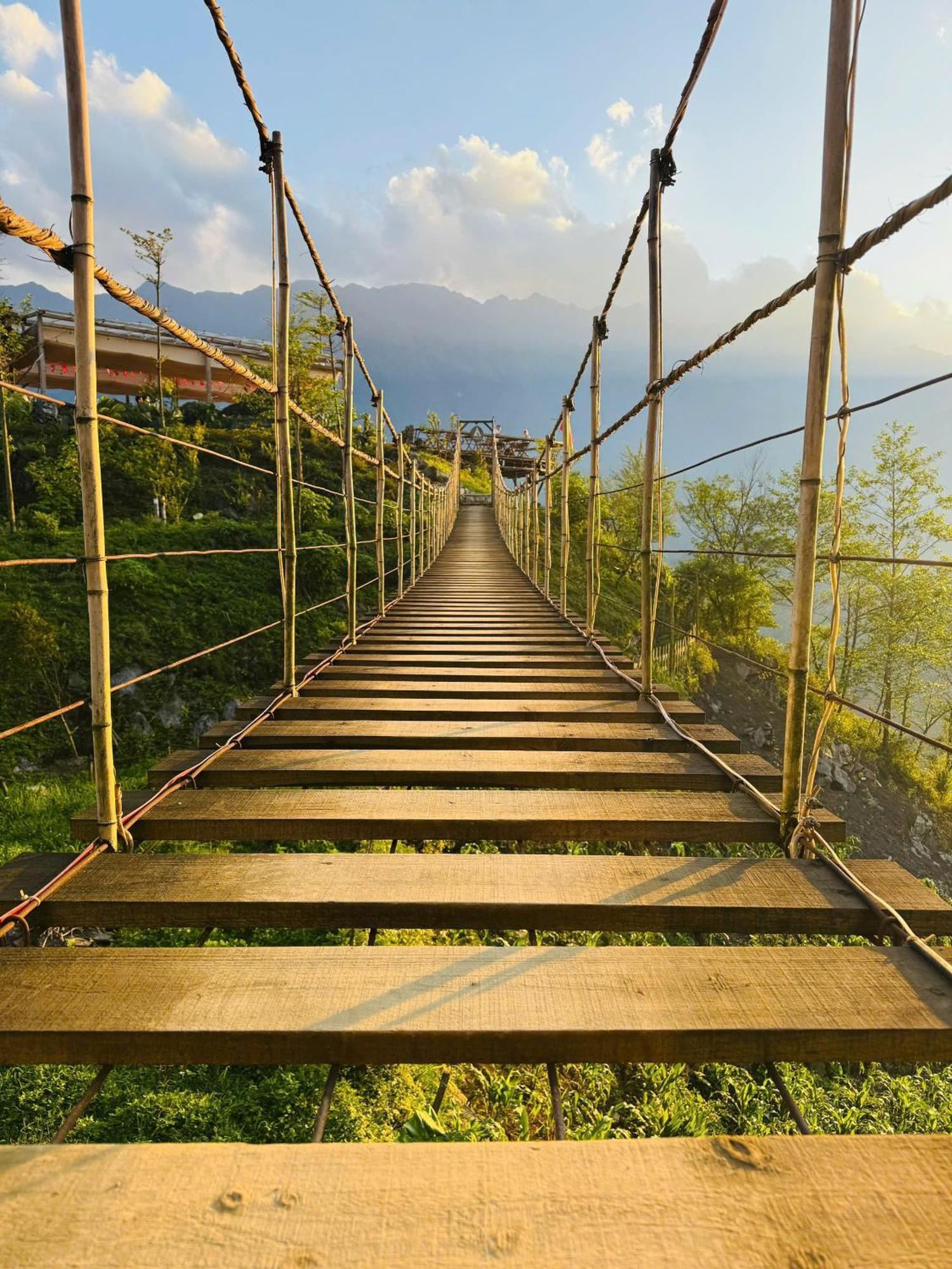 Phansi - Glamping, View Point 360, Bar & Bbq ซาปา ภายนอก รูปภาพ